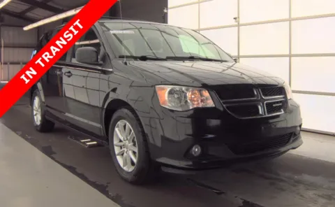 Black 2019 Dodge Grand Caravan SXT for sale in Alvin, TX