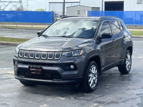 Another view of 2022 Jeep Compass Latitude Lux for sale in Alvin, TX at Auto Boutique Texas