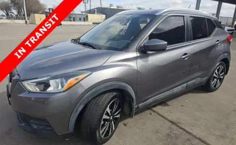 Gray 2020 Nissan Kicks SV for sale in Alvin, TX