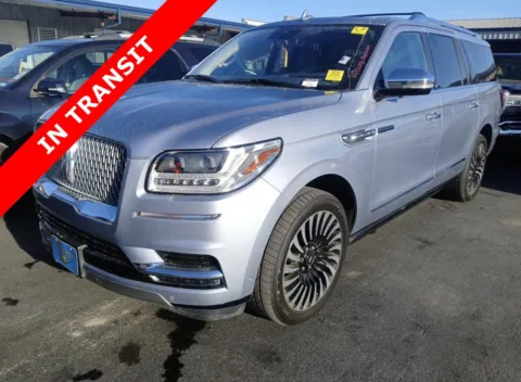 Blue 2019 Lincoln Navigator L Black Label for sale in Alvin, TX