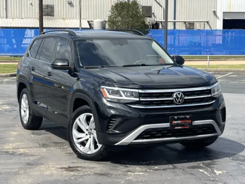 Photos of 2021 Volkswagen Atlas 2.0T SE w Technology for sale in Alvin, TX at Auto Boutique Texas