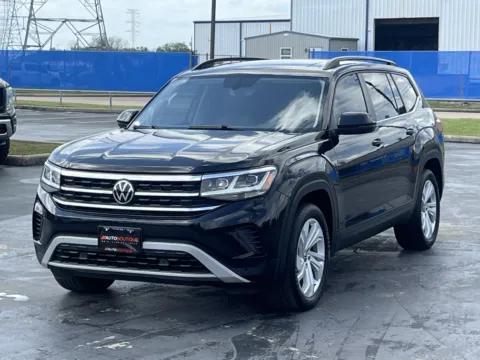 Another view of 2021 Volkswagen Atlas 2.0T SE w Technology for sale in Alvin, TX at Auto Boutique Texas