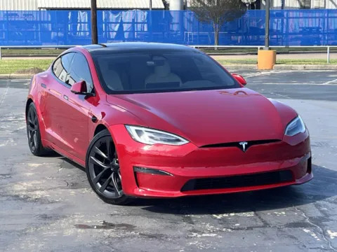 Photos of 2022 Tesla Model S for sale in Alvin, TX at Auto Boutique Texas