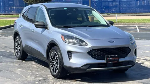 Blue 2022 Ford Escape SE Plug-In Hybrid for sale in Alvin, TX