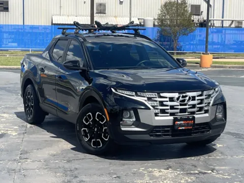 Photos of 2022 Hyundai Santa Cruz SEL for sale in Alvin, TX at Auto Boutique Texas