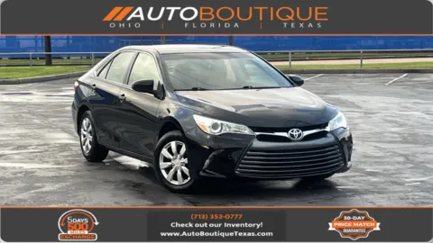 Black 2017 Toyota Camry LE for sale in Alvin, TX