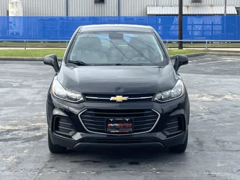 More photos of 2020 Chevrolet Trax LS at Auto Boutique Texas, TX