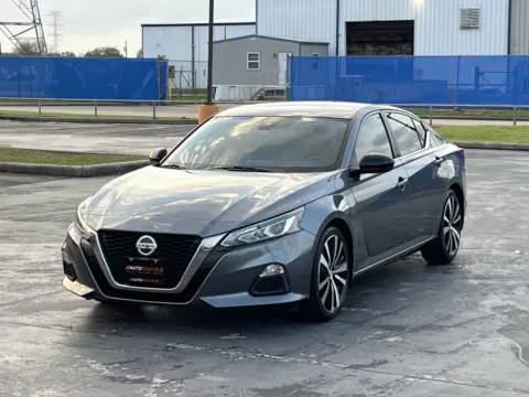 Another view of 2020 Nissan Altima 2.5 SR for sale in Alvin, TX at Auto Boutique Texas