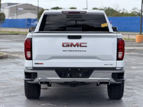 More photos of 2020 GMC Sierra 1500 SLE at Auto Boutique Texas, TX