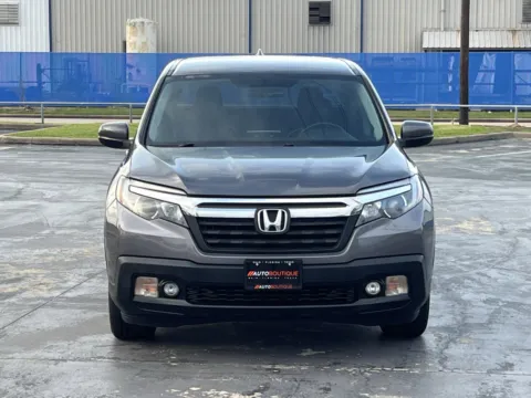 More photos of 2018 Honda Ridgeline RTL at Auto Boutique Texas, TX
