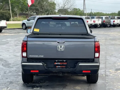 More photos of 2018 Honda Ridgeline RTL at Auto Boutique Texas, TX
