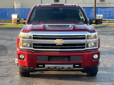 More photos of 2018 Chevrolet Silverado 3500HD High Country at Auto Boutique Texas, TX