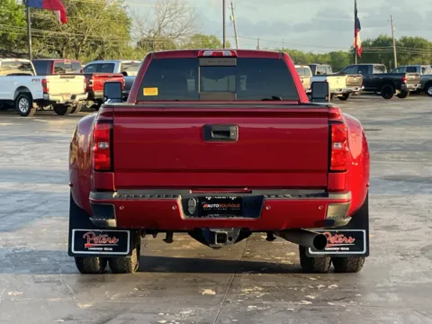 More photos of 2018 Chevrolet Silverado 3500HD High Country at Auto Boutique Texas, TX