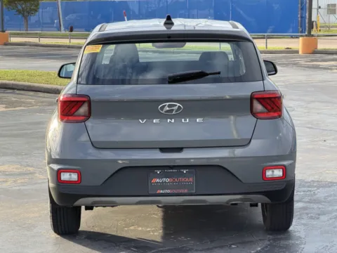 More photos of 2020 Hyundai Venue SE at Auto Boutique Texas, TX