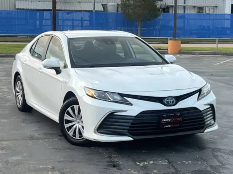 Photos of 2021 Toyota Camry Hybrid LE for sale in Alvin, TX at Auto Boutique Texas