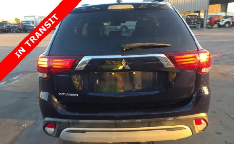 More photos of 2020 Mitsubishi Outlander SE at Auto Boutique Texas, TX