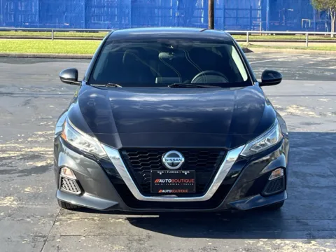 More photos of 2021 Nissan Altima 2.5 SV at Auto Boutique Texas, TX