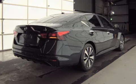 More photos of 2021 Nissan Altima 2.5 SV at Auto Boutique Texas, TX
