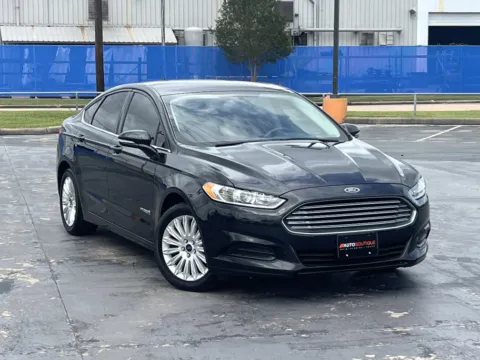 Photos of 2015 FORD FUSION SE HYBRI SE Hybrid for sale in Alvin, TX at Auto Boutique Texas