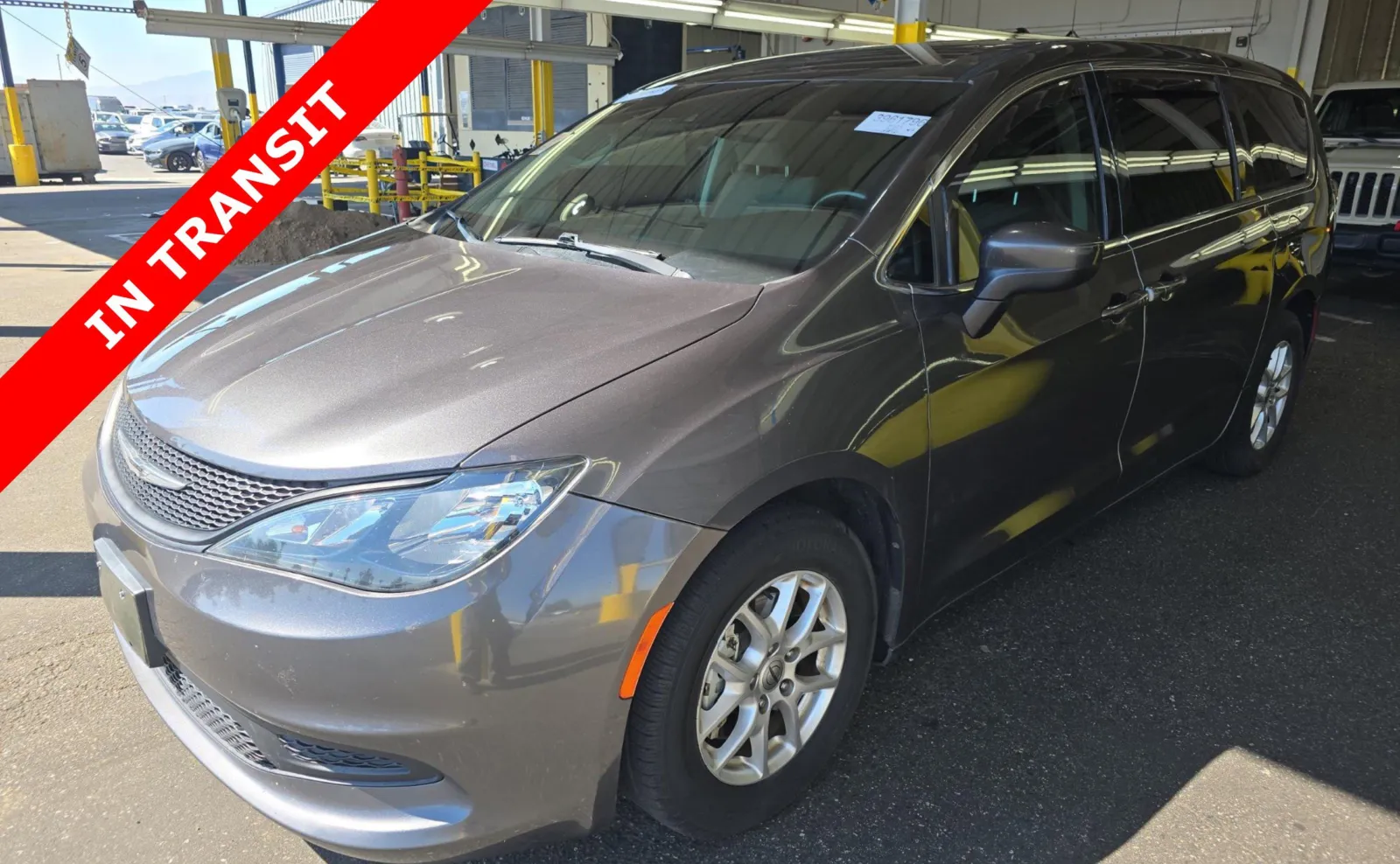 2021 Chrysler Voyager LX