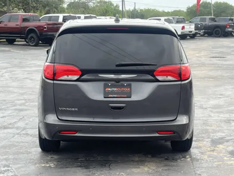 More photos of 2021 Chrysler Voyager LX at Auto Boutique Texas, TX