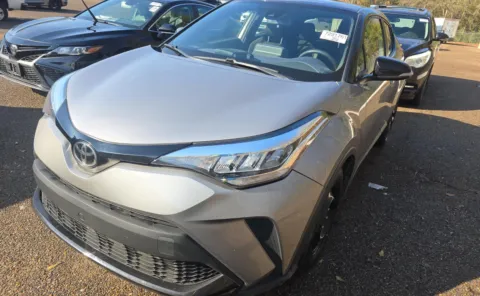 Silver 2020 Toyota C-HR XLE for sale in Alvin, TX
