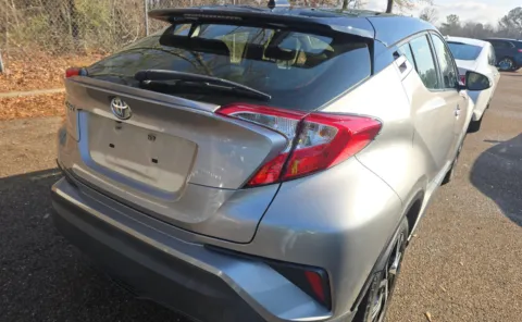 More photos of 2020 Toyota C-HR XLE at Auto Boutique Texas, TX