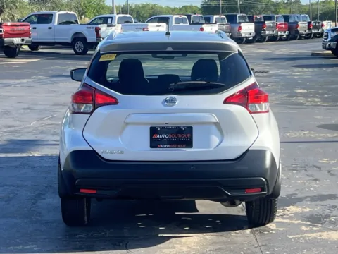 More photos of 2019 Nissan Kicks S at Auto Boutique Texas, TX