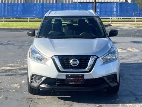 More photos of 2019 Nissan Kicks S at Auto Boutique Texas, TX