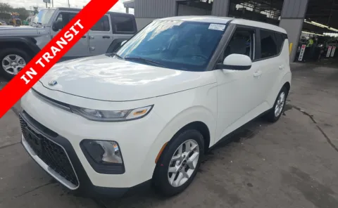 White 2021 Kia Soul S for sale in Alvin, TX