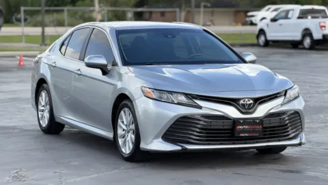 Photos of 2018 Toyota Camry LE for sale in Alvin, TX at Auto Boutique Texas