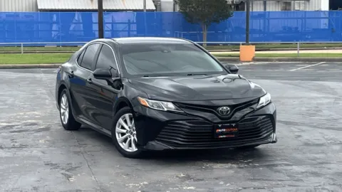 Black 2019 Toyota Camry LE for sale in Alvin, TX
