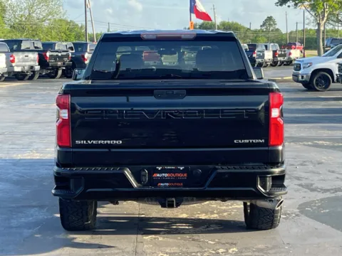 More photos of 2020 Chevrolet Silverado 1500 Custom at Auto Boutique Texas, TX