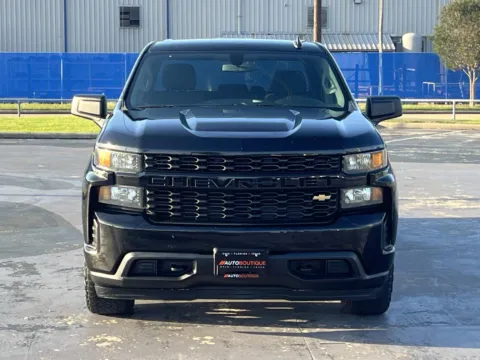 More photos of 2020 Chevrolet Silverado 1500 Custom at Auto Boutique Texas, TX