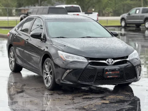 Photos of 2016 Toyota Camry XSE for sale in Alvin, TX at Auto Boutique Texas