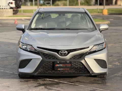 More photos of 2019 Toyota Camry SE at Auto Boutique Texas, TX