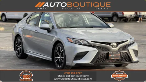 Silver 2019 Toyota Camry SE for sale in Alvin, TX