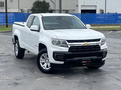 Photos of 2022 Chevrolet Colorado 2WD LT for sale in Alvin, TX at Auto Boutique Texas