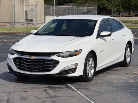 More photos of 2024 Chevrolet Malibu LS at Auto Boutique Texas, TX