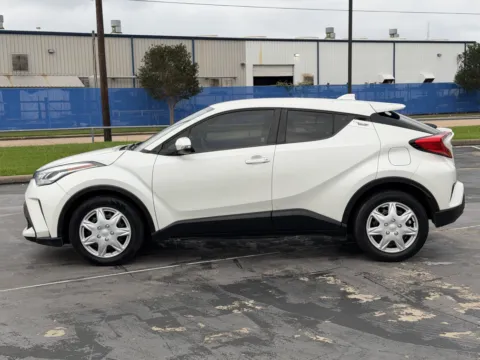 More photos of 2020 Toyota C-HR LE at Auto Boutique Texas, TX