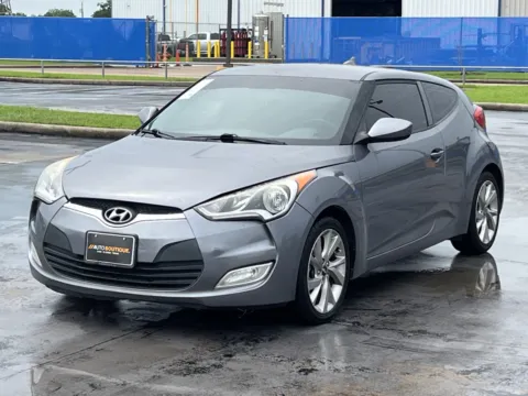 Another view of 2017 HYUNDAI VELOSTER for sale in Alvin, TX at Auto Boutique Texas