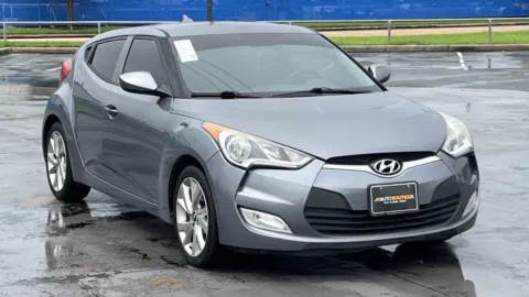 Gray 2017 HYUNDAI VELOSTER for sale in Alvin, TX