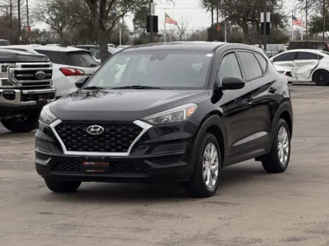 Another view of 2019 Hyundai Tucson SE for sale in Alvin, TX at Auto Boutique Texas