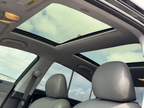 Photos of 2013 HYUNDAI SONATA SE/ Limited for sale in Alvin, TX at Auto Boutique Texas