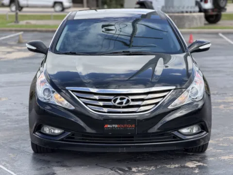 More photos of 2013 HYUNDAI SONATA SE/ Limited at Auto Boutique Texas, TX