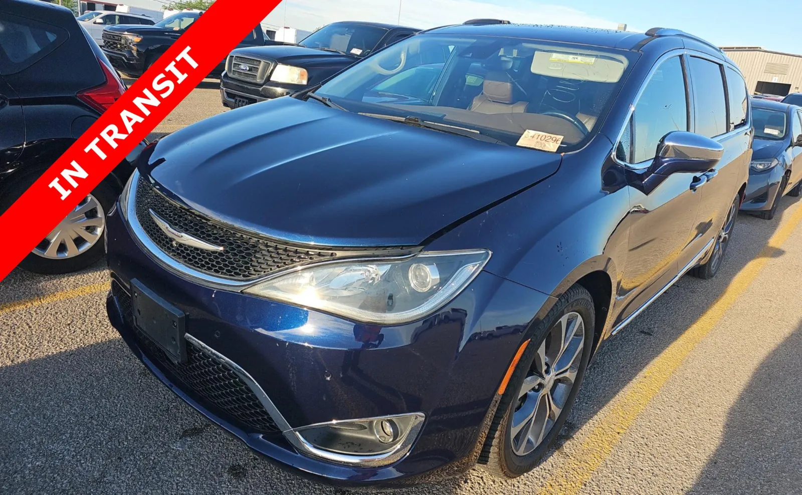Blue 2017 Chrysler Pacifica Limited for sale in Alvin, TX