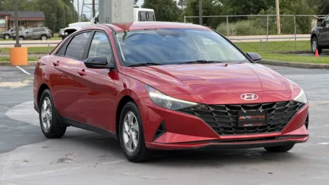 Red 2021 Hyundai Elantra SE for sale in Alvin, TX