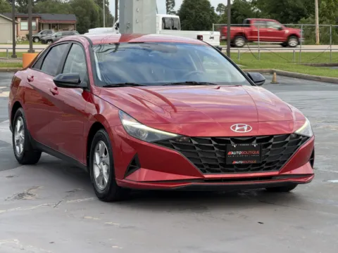 Photos of 2021 Hyundai Elantra SE for sale in Alvin, TX at Auto Boutique Texas