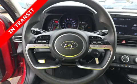 More photos of 2021 Hyundai Elantra SE at Auto Boutique Texas, TX