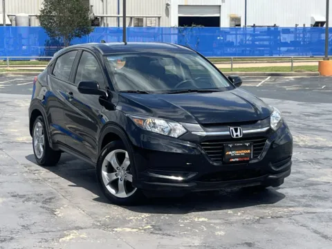 Photos of 2018 Honda HR-V LX for sale in Alvin, TX at Auto Boutique Texas